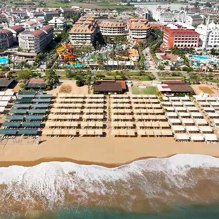 Resort Royal Dragon Side